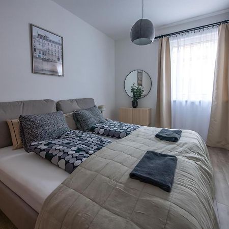 Lovag 12 Terrace Designer Home بودابست المظهر الخارجي الصورة